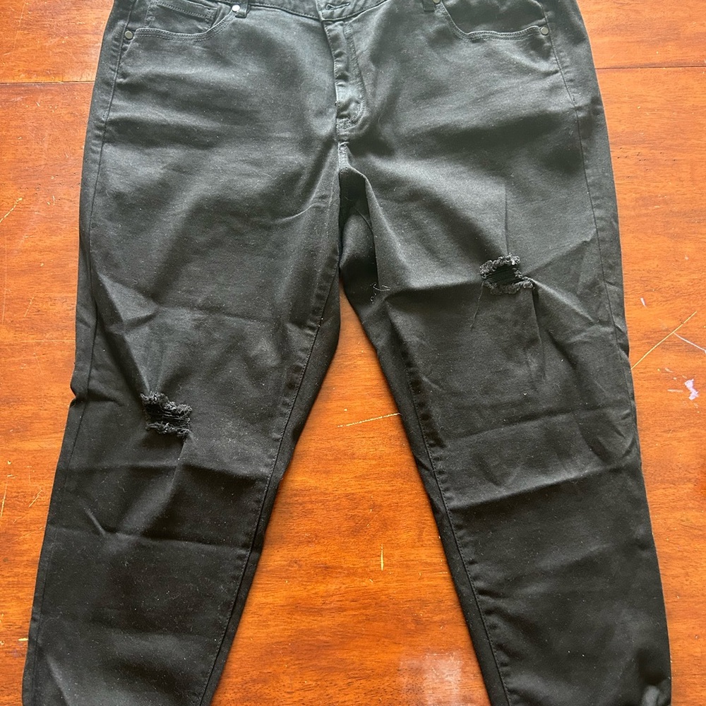 Lane Bryant Black Ankle Crop Jeans